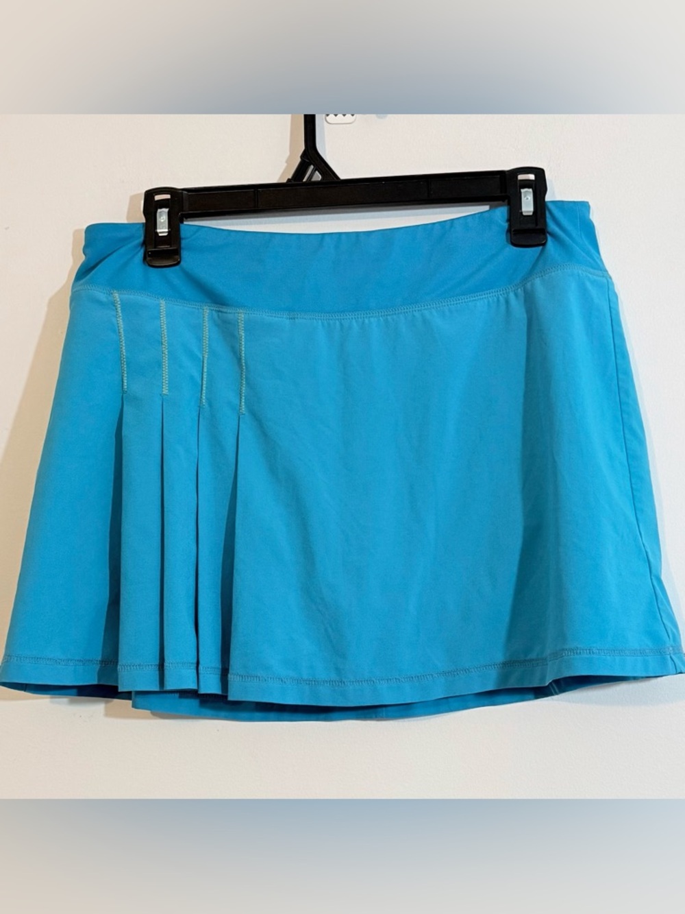 Athleta Blue Athletic Tennis Golf Skirt Built In Shorts Pleated Size Medium